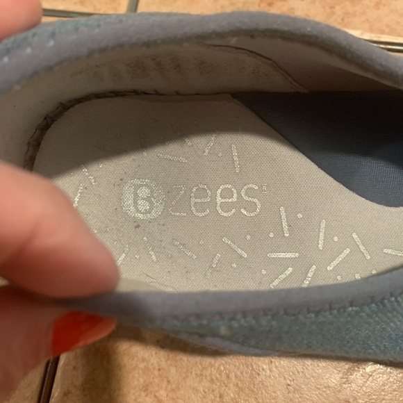 Bzees Niche Slip-On Comfort Shoes - Picture 6 of 10